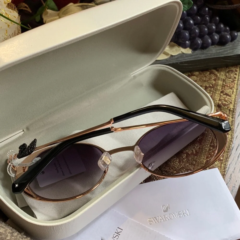 Authentic SWAROVSKI ROUND 51 metal/Acetate SWAN crystals sunglasses - Picture 4 of 16